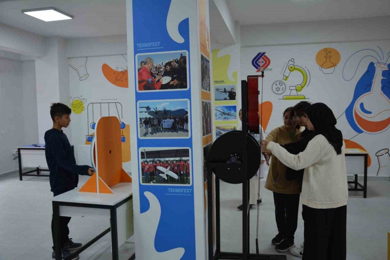 Balıkesir Sındırgı Bilim Merkezi geleceğe ışık tutacak