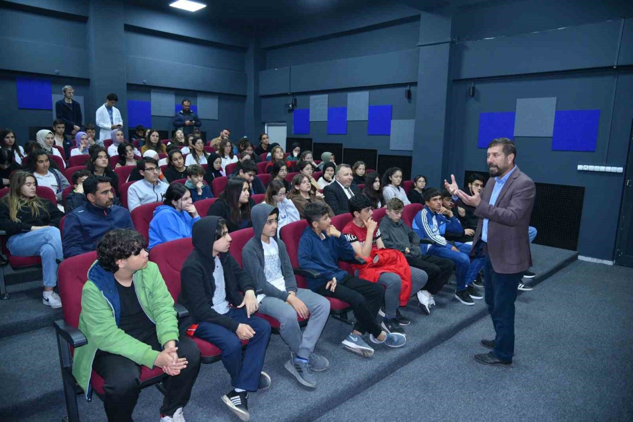 Balıkesir Sındırgı Bilim Merkezi geleceğe ışık tutacak