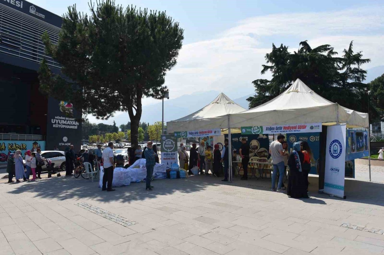 Yıldırım’da atıklar hediyeye dönüştü