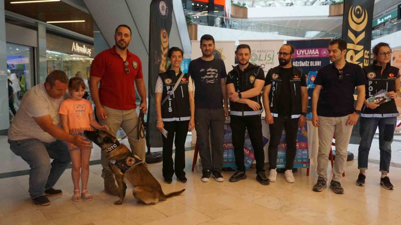 Narkotik köpeği ’Kongar’ ilgi odağı oldu