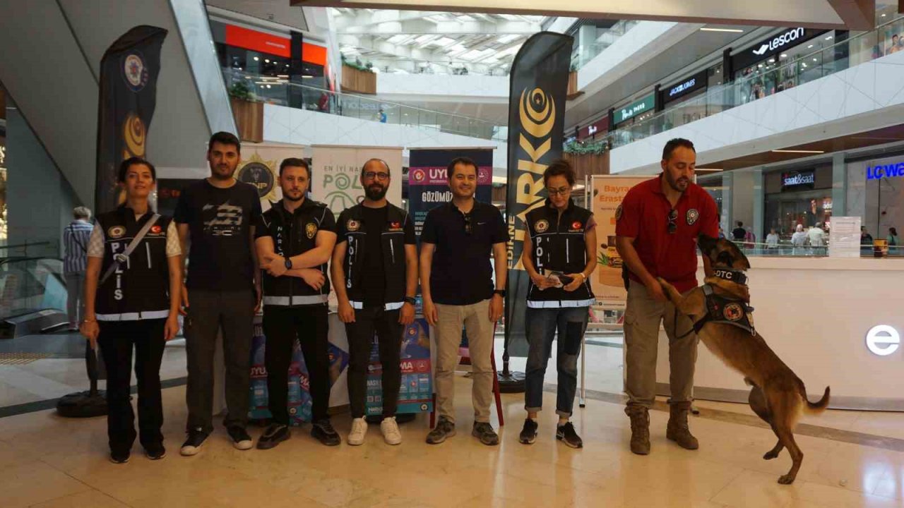 Narkotik köpeği ’Kongar’ ilgi odağı oldu