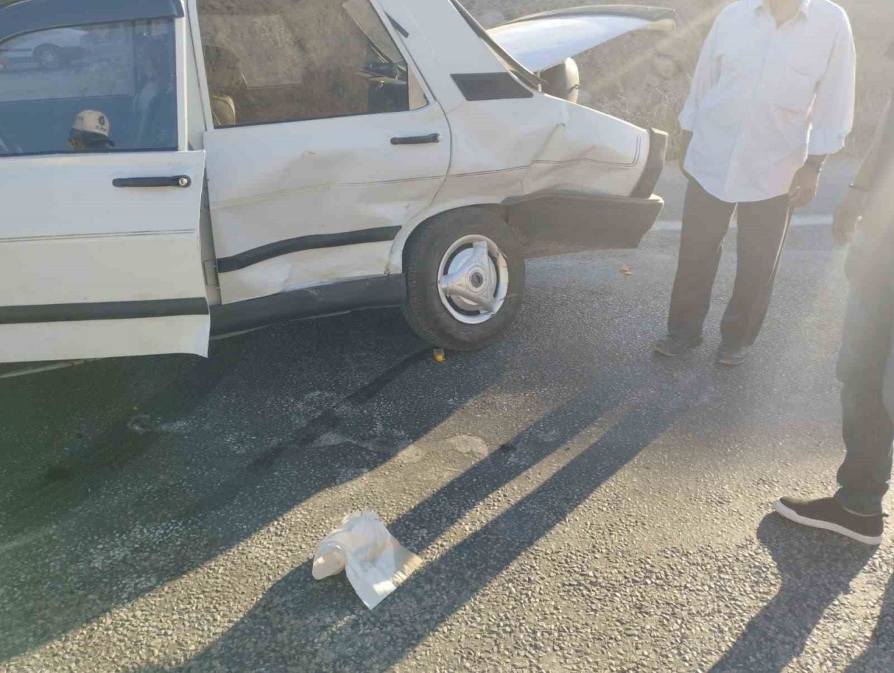 İki otomobil çarpıştı: 2 yaralı