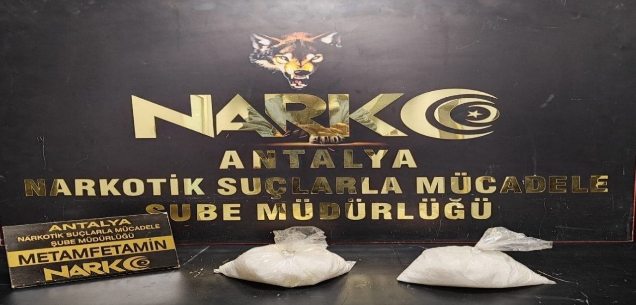 Antalya’da uyuşturucu tacirlerine operasyon: 26 tutuklama