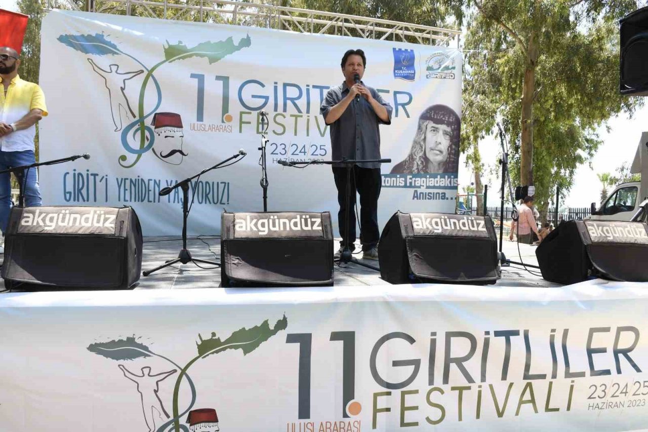Binlerce Giritli Kuşadası’nda buluştu