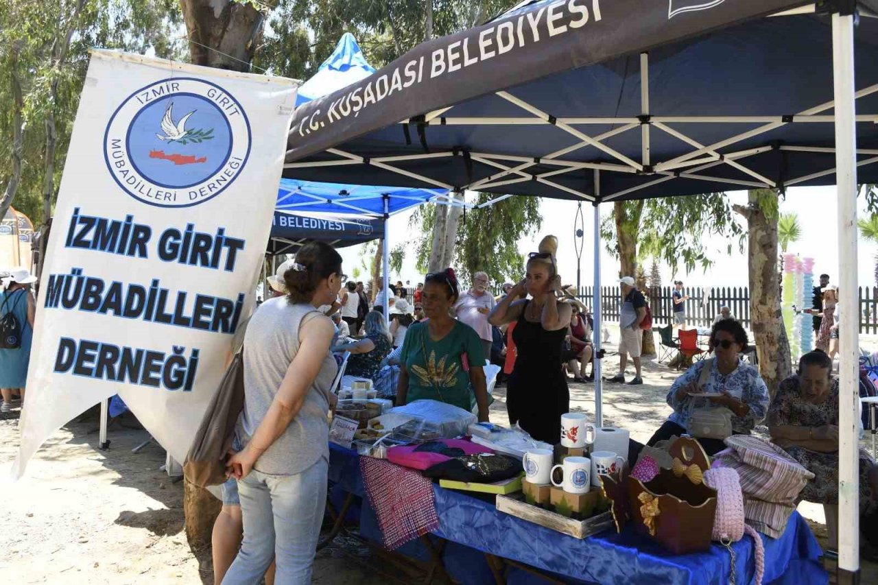 Binlerce Giritli Kuşadası’nda buluştu