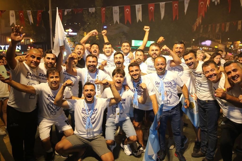 Antalya 2. Amatör Küme’de şampiyon Kaş Belediye Spor