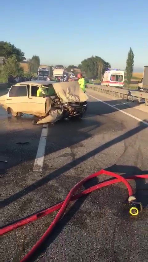 Düğüne giderken feci kazada can veren çift defnedildi: Bir ay sonra kızlarının nişanı olacaktı