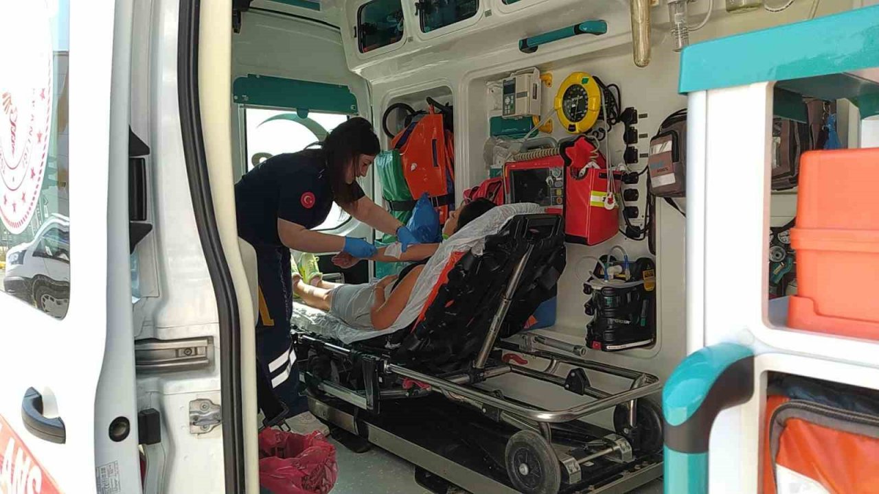 Çorum’da iki otomobil çarpıştı: 1 yaralı