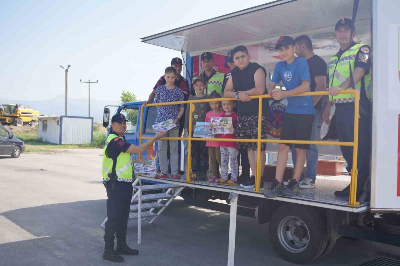 Denizli jandarması trafik denetimlerini sıklaştırdı