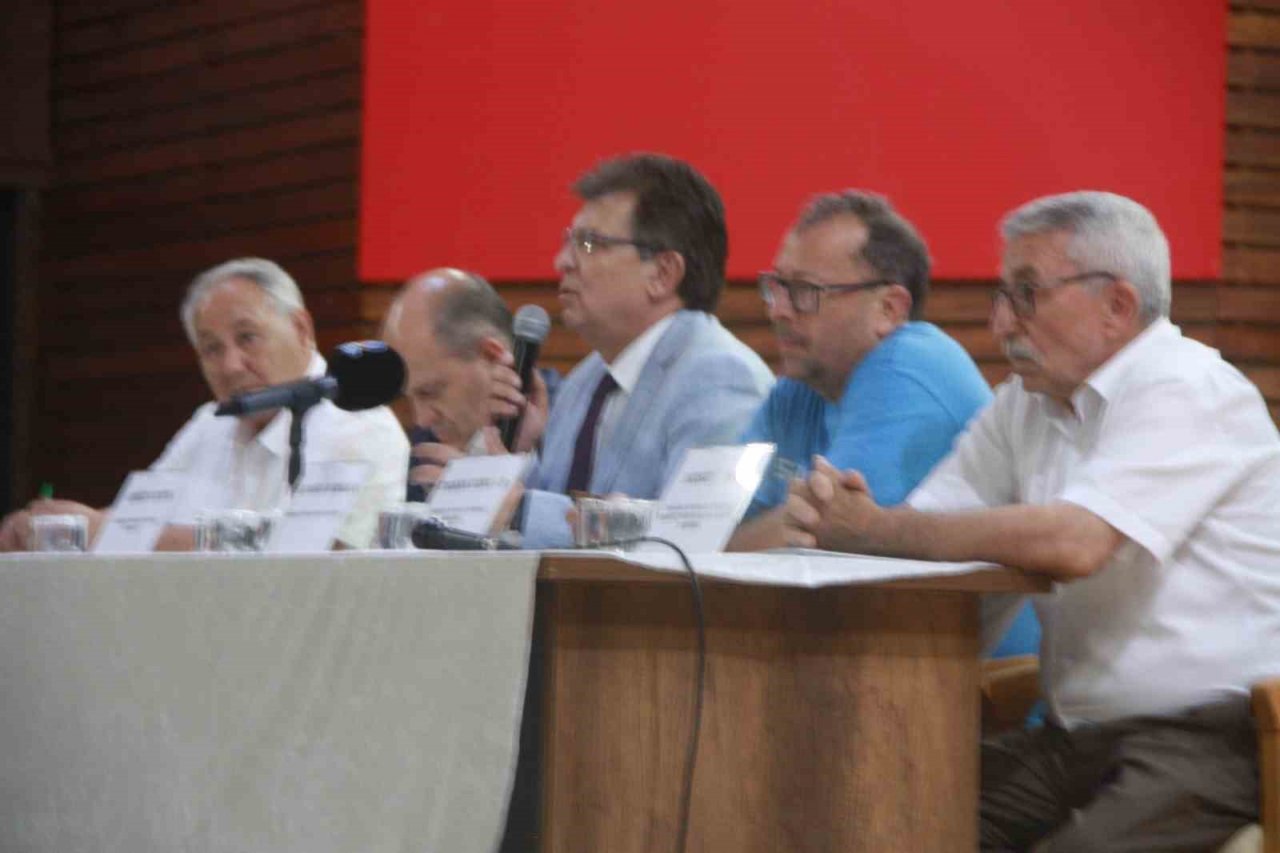 Edremit’in il olması için bir araya geldiler