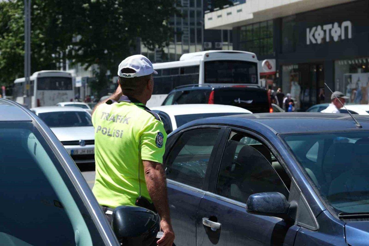 Erzincan’da bayram yoğunluğu gurbetçi akınıyla iki katına çıktı