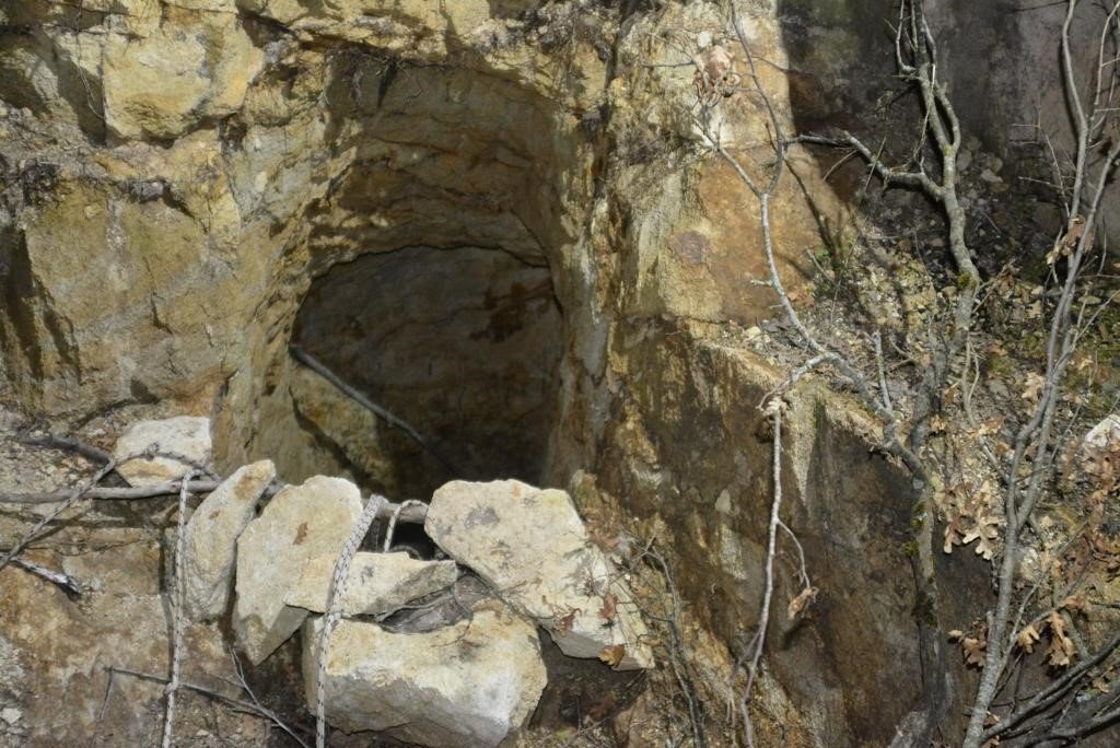 Kaçak kazı yapan 3 şahsa jandarmadan suçüstü