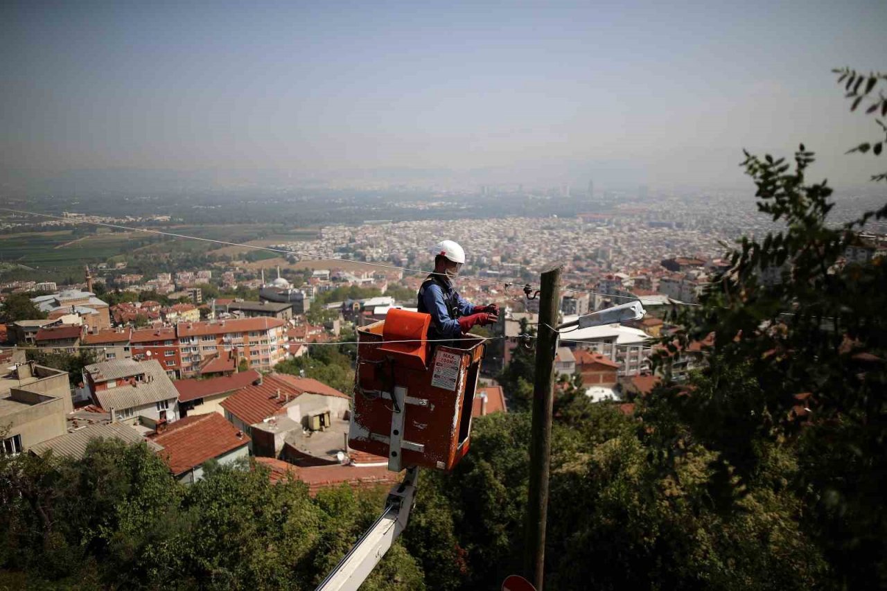 UEDAŞ ekipleri kesintisiz mesaide