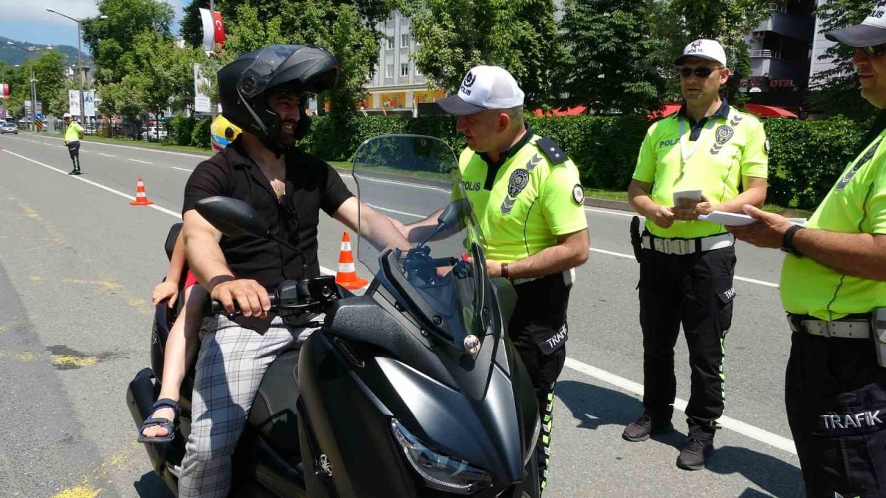 Ordu’da bayram tatiline çıkanlara ‘Bu Yolda Sana Çok Güveniyoruz’ denetimi