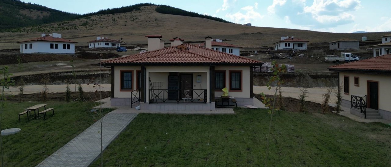 Nurdağı’nda köyevleri villaları aratmıyor