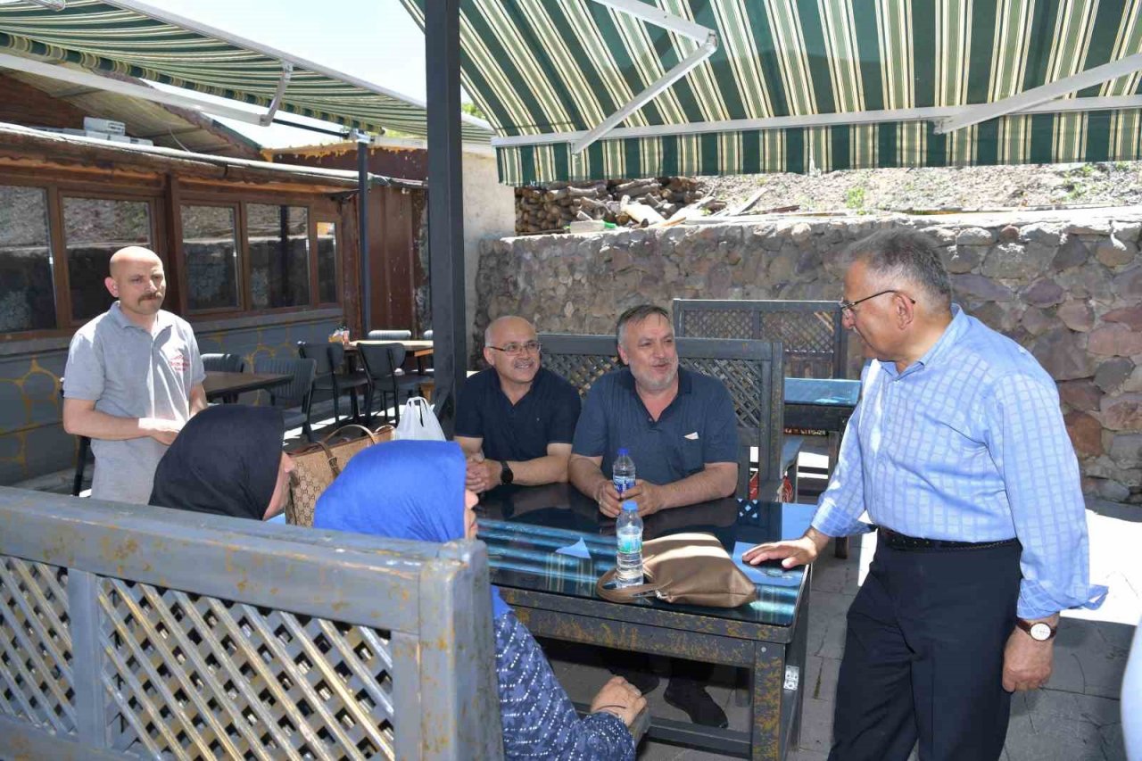 Başkan Büyükkılıç’tan Erciyes esnafına ziyaret