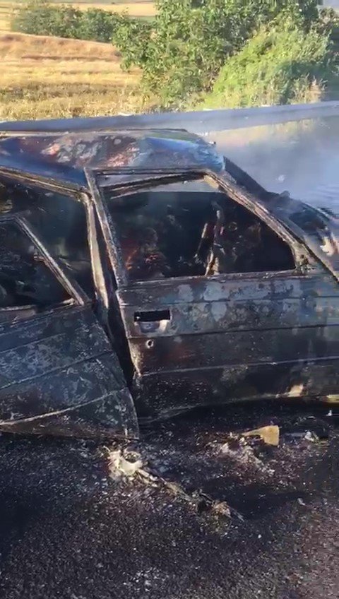 Düğüne giderken feci kazada can veren çift defnedildi: Bir ay sonra kızlarının nişanı olacaktı