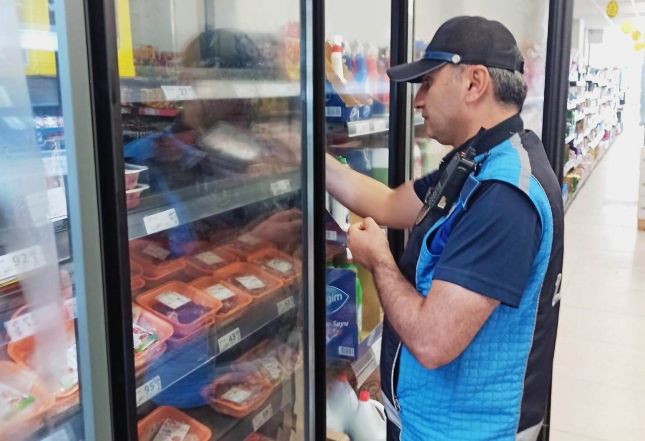 Altınova’da marketler mercek altında