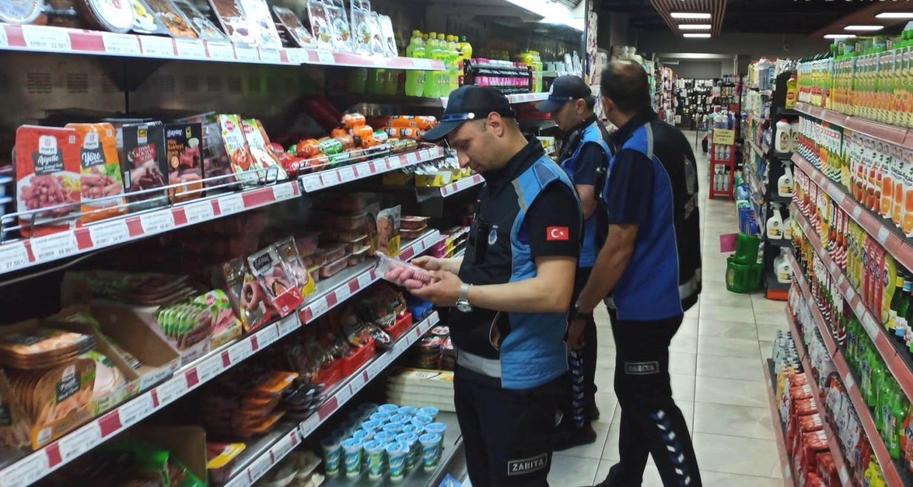 Altınova’da marketler mercek altında