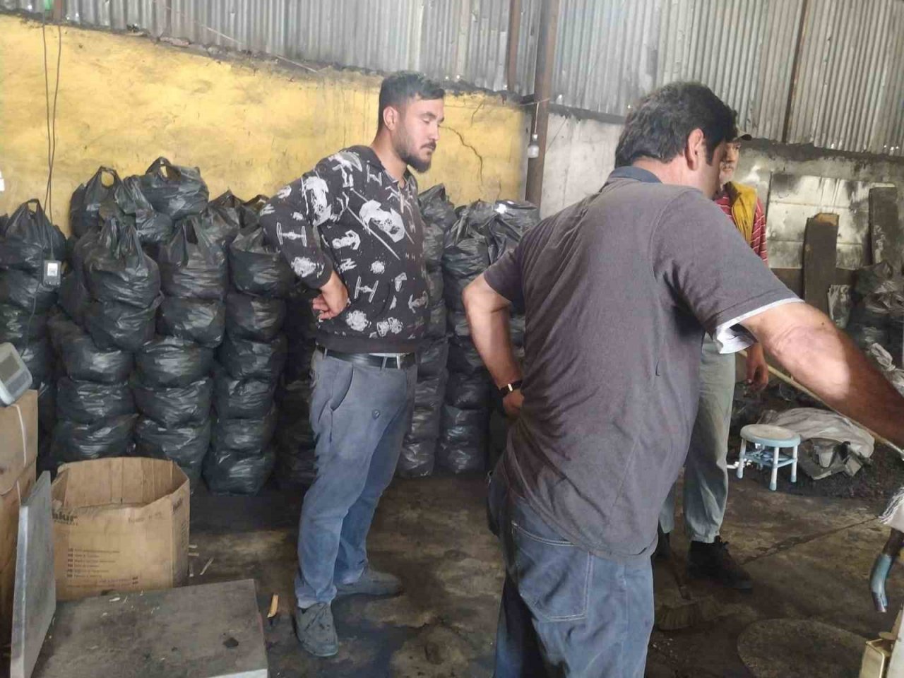 Kurban Bayramı öncesi mangal kömür satışları da arttı