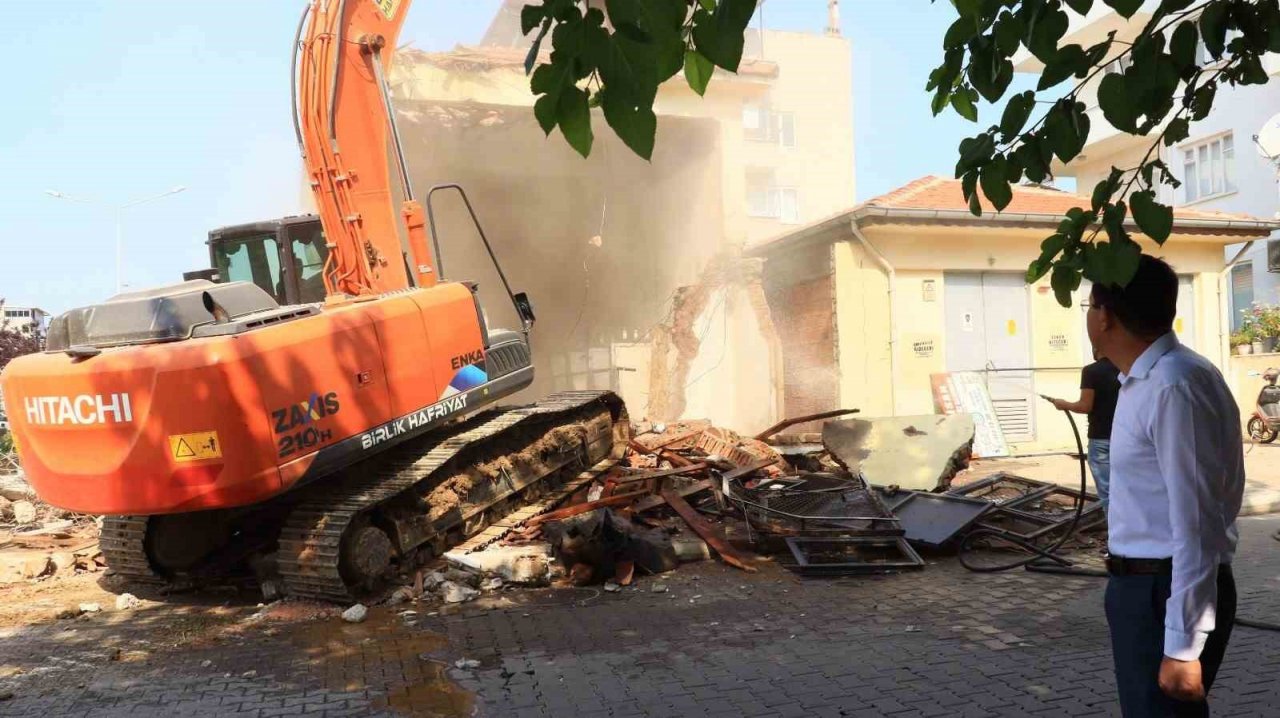 Başkan Özcan Zafer Mahallesi’nin sorununa neşter vurdu