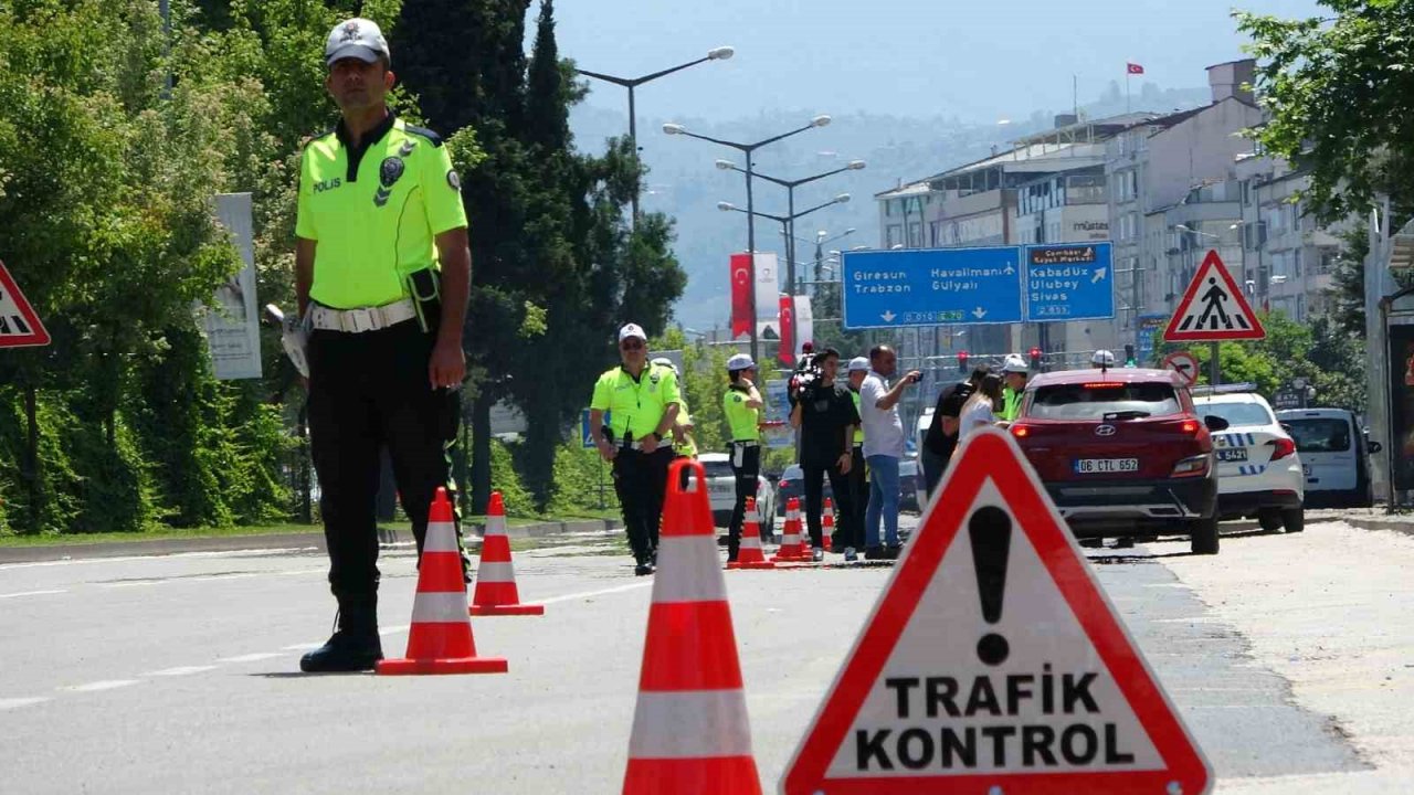Ordu’da bayram tatiline çıkanlara ‘Bu Yolda Sana Çok Güveniyoruz’ denetimi