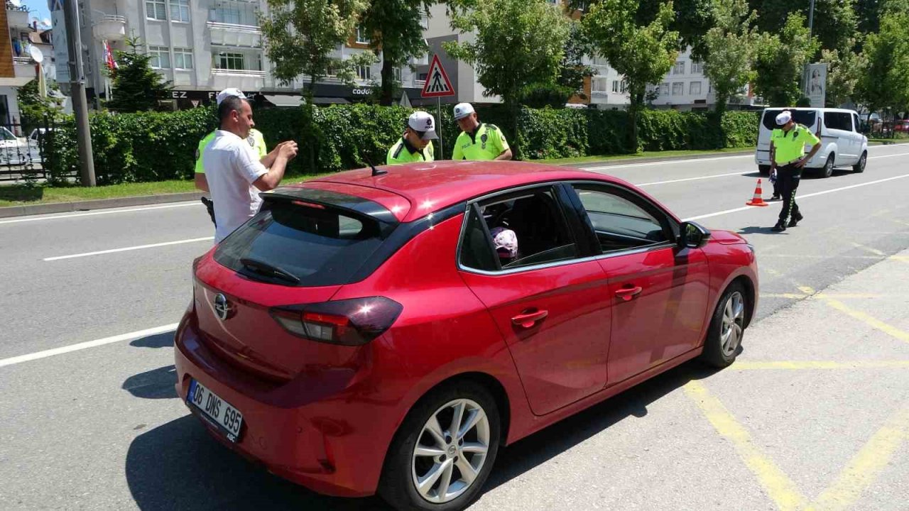 Ordu’da bayram tatiline çıkanlara ‘Bu Yolda Sana Çok Güveniyoruz’ denetimi