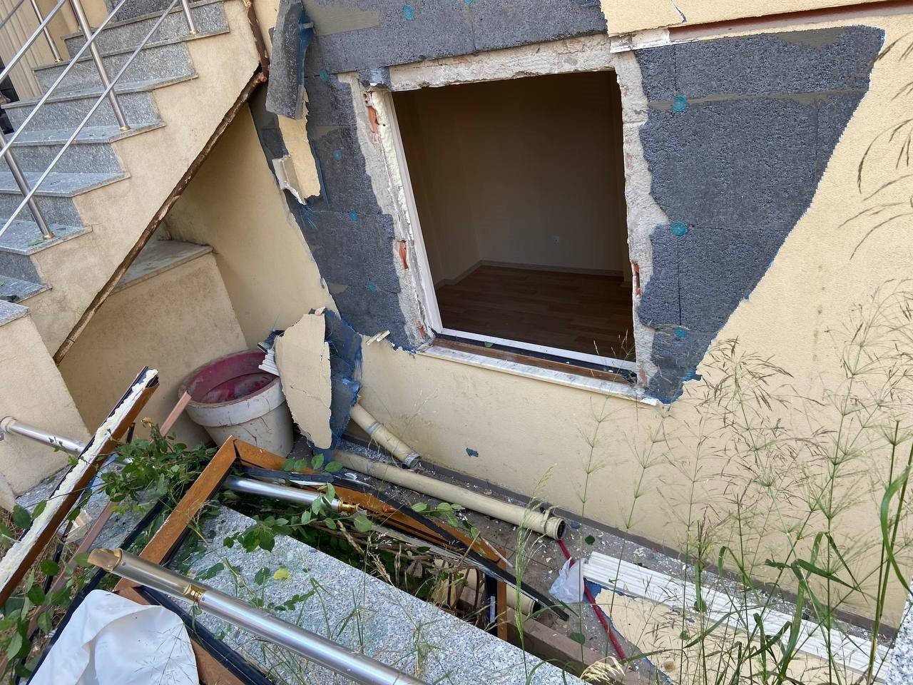 Çekmeköy’de doğal gaz patlaması: 1 yaralı