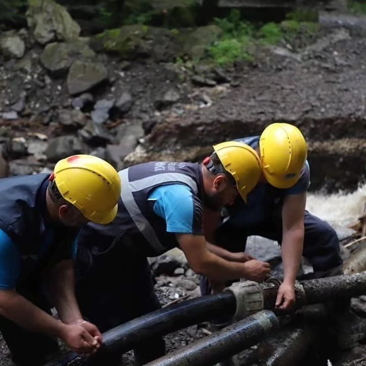 Sakarya Büyükşehir, yağışlarda hasar gören o yol için seferber oldu