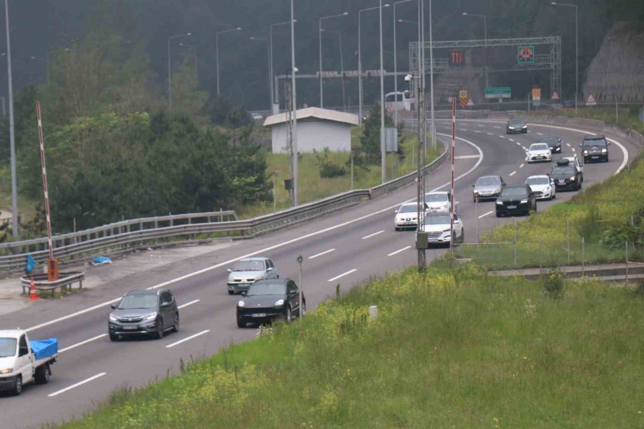 Bolu geçişinde trafik yoğunluğu azaldı