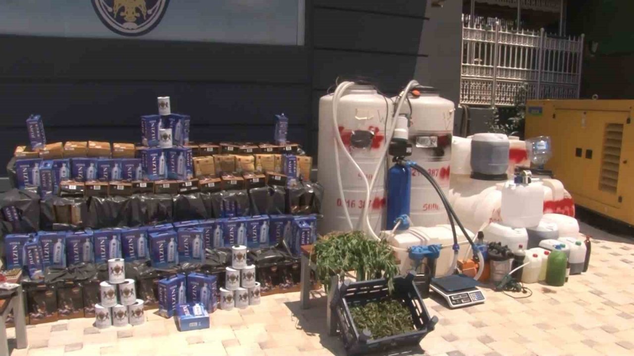 Maltepe’de 6 adrese eş zamanlı operasyon: Litrelerce sahte alkol ele geçirildi