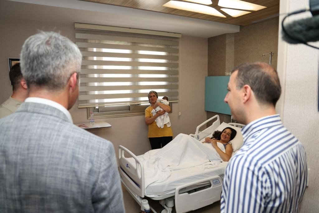 Başkan Oktay, hastaları yalnız bırakmadı