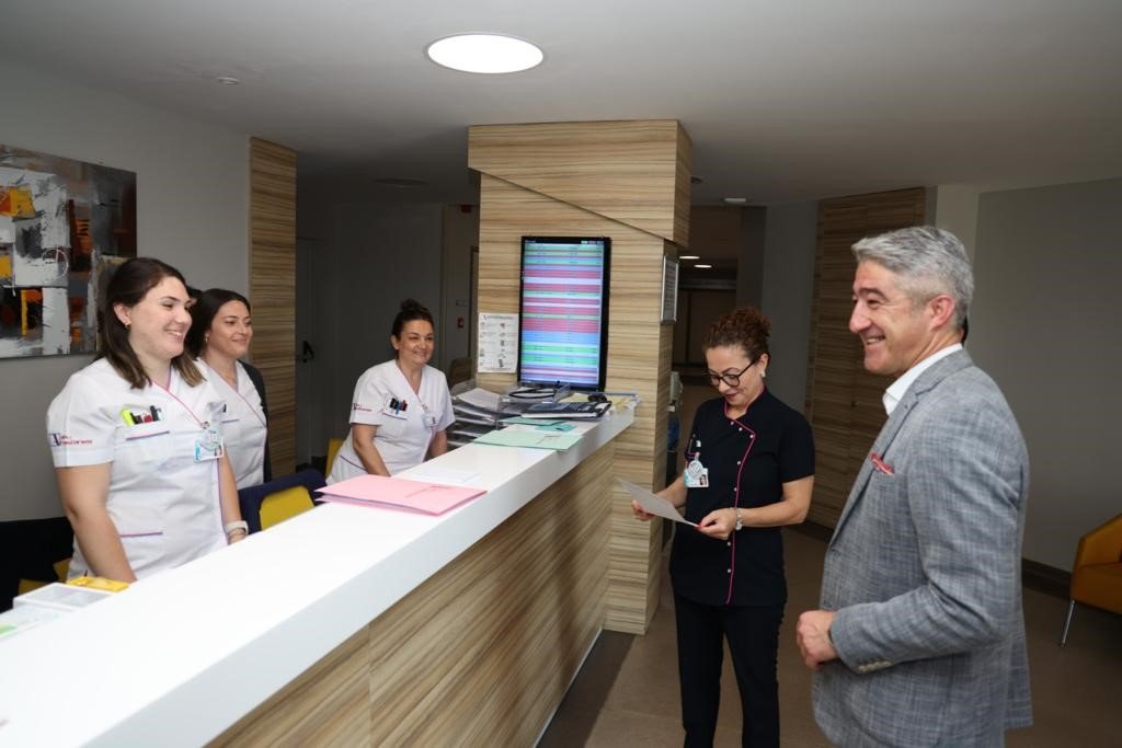 Başkan Oktay, hastaları yalnız bırakmadı