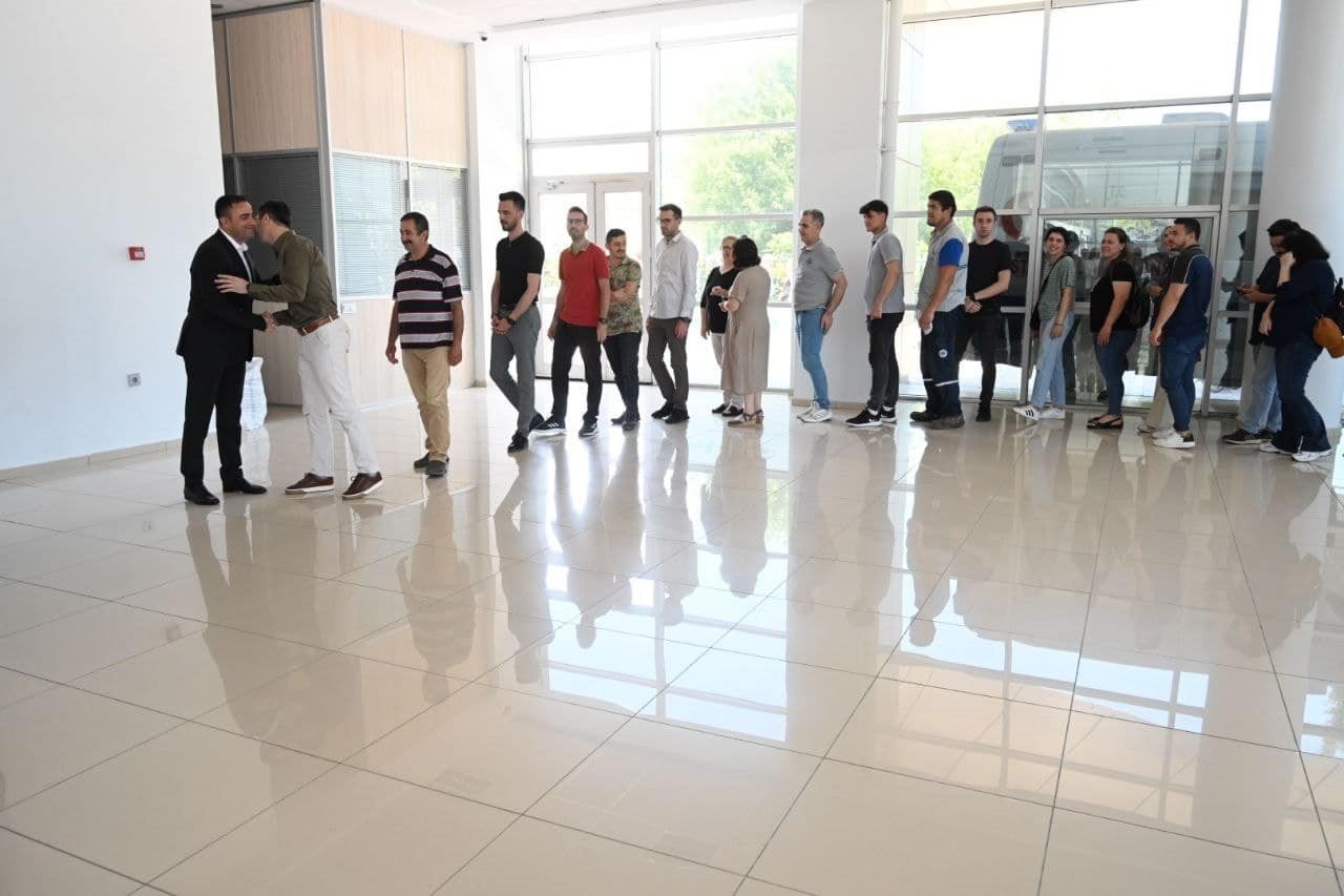 Başkan Erdoğan, belediye personeliyle bayramlaştı