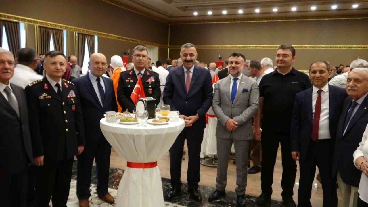 Isparta’da bayramlaşma programı