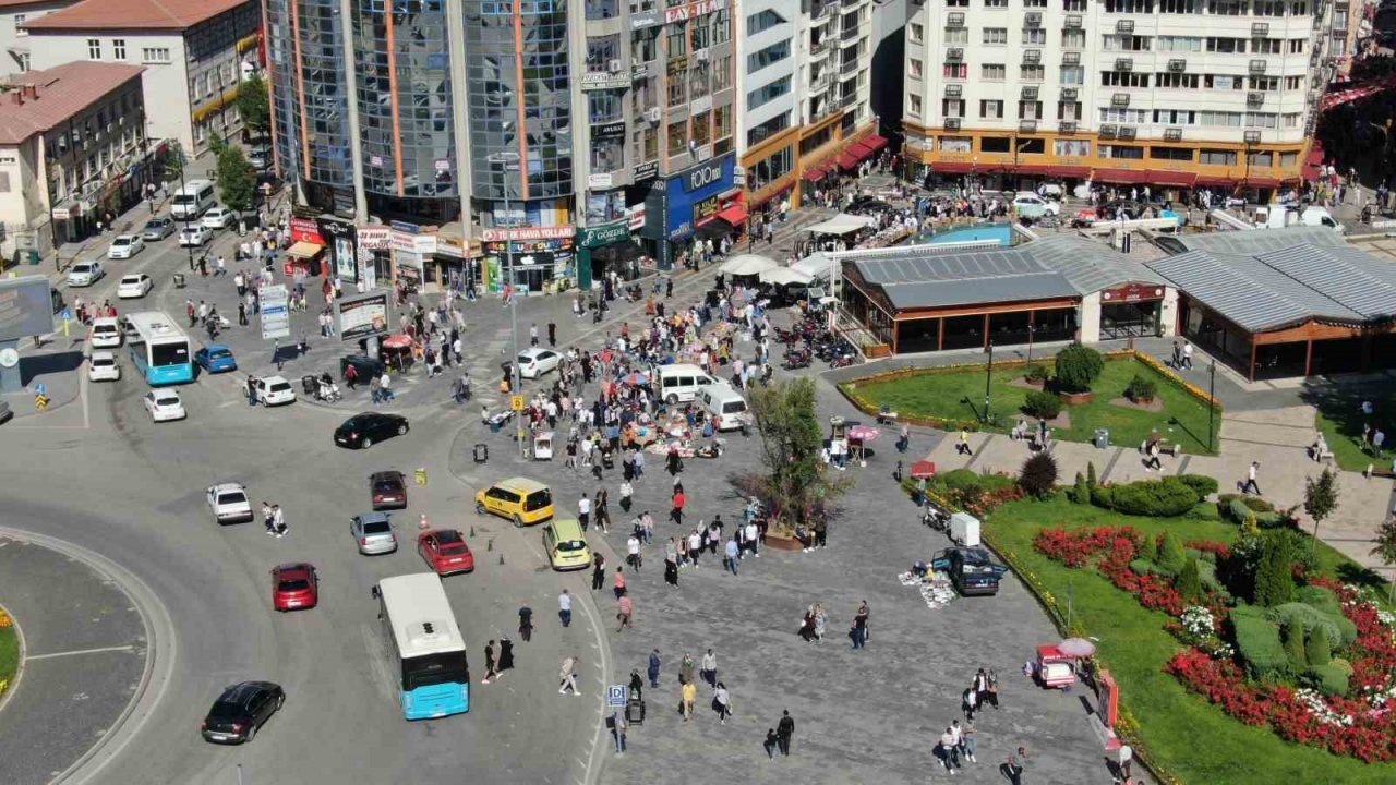 İstanbul boşaldı, Sivas doldu taştı