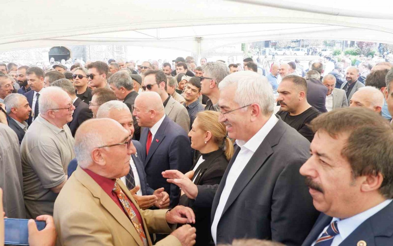 Bakan Tekin’den bayramlaşma programı