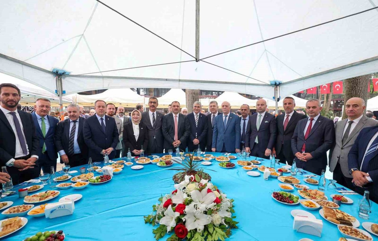 Sakarya protokolü bayramlaştı