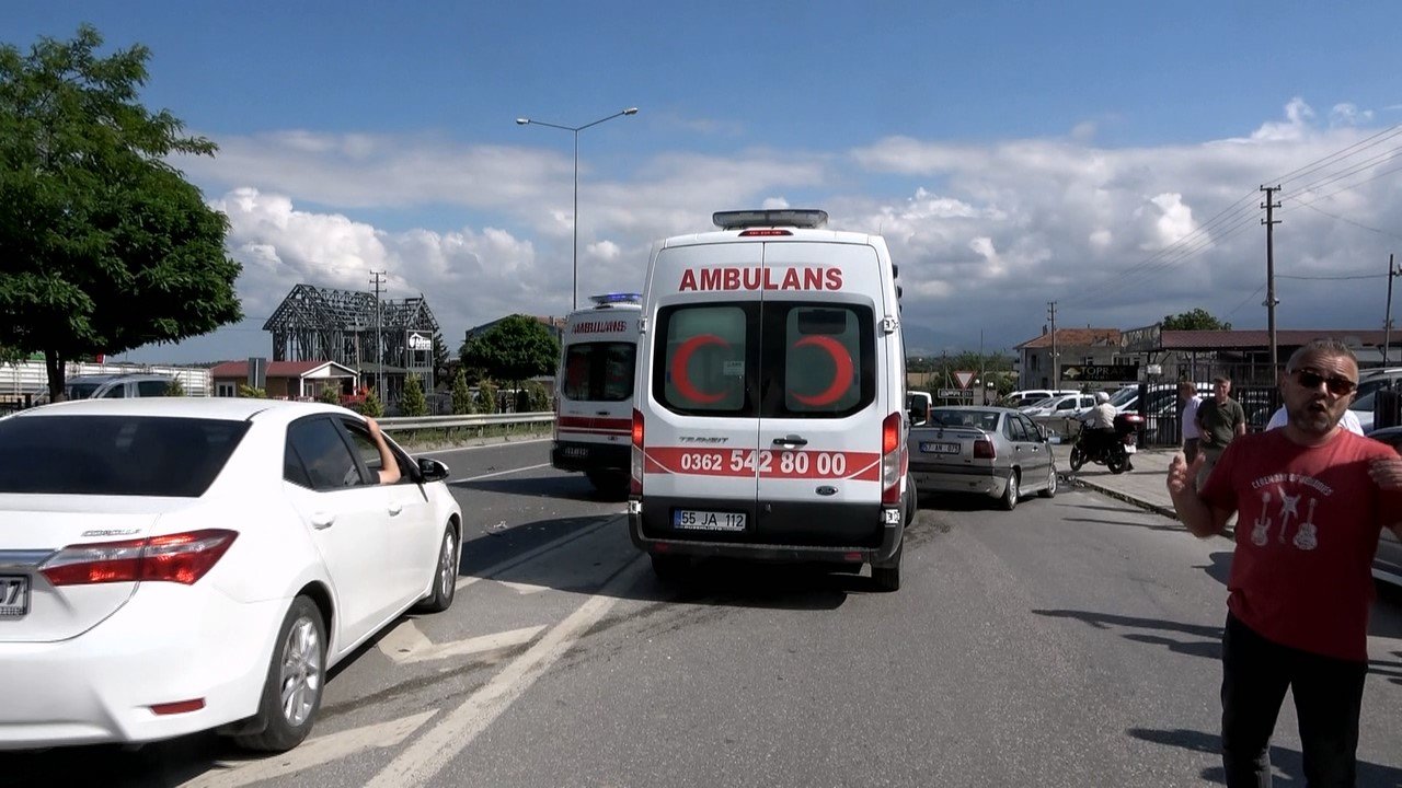 Bafra’da kaza: 5 yaralı