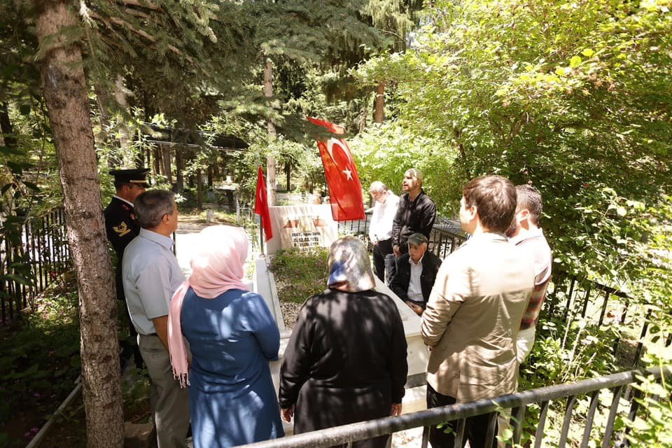 Şehit polis memuru Rahmi Dana dualarla anıldı