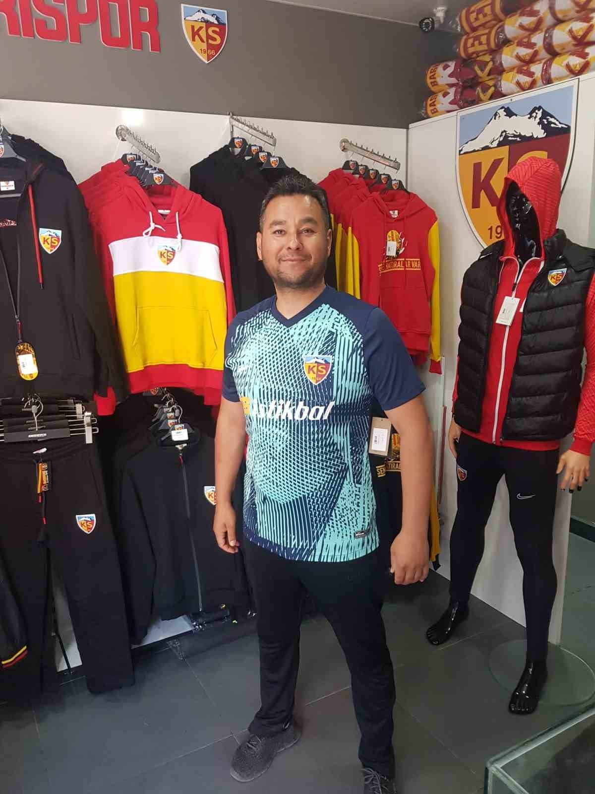 Kayserispor formaları satışa çıkarıldı