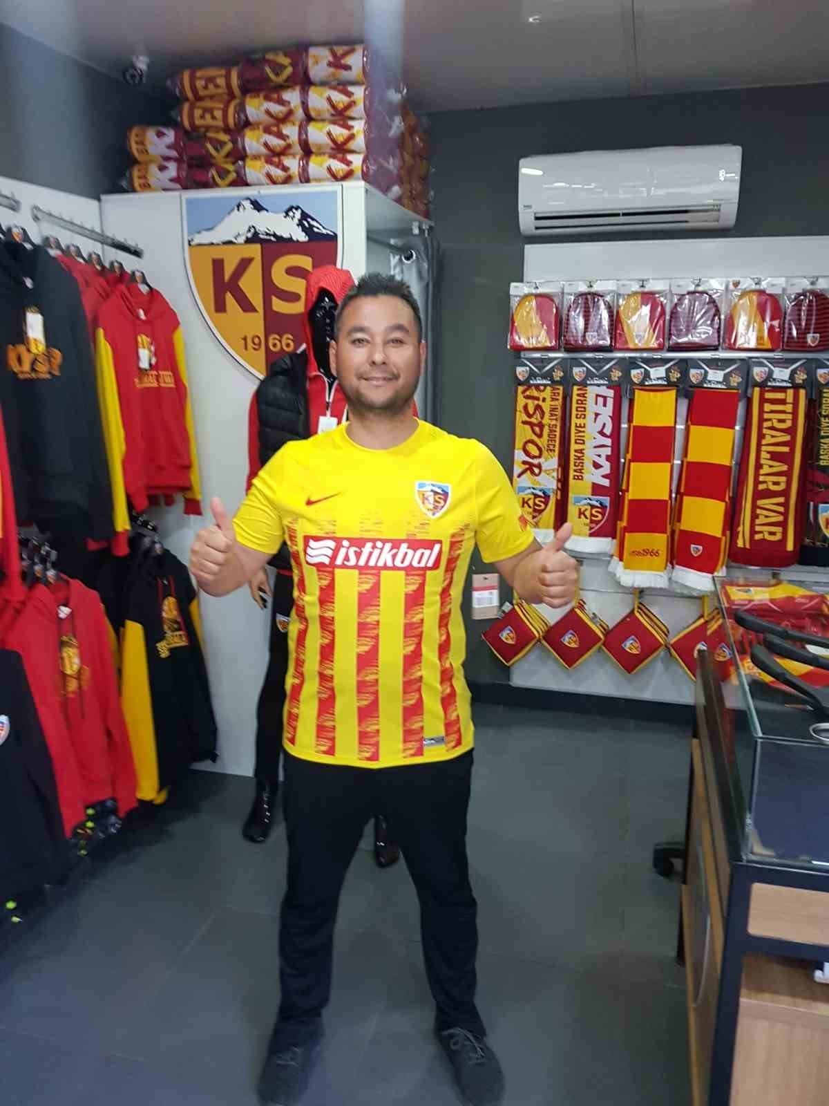 Kayserispor formaları satışa çıkarıldı