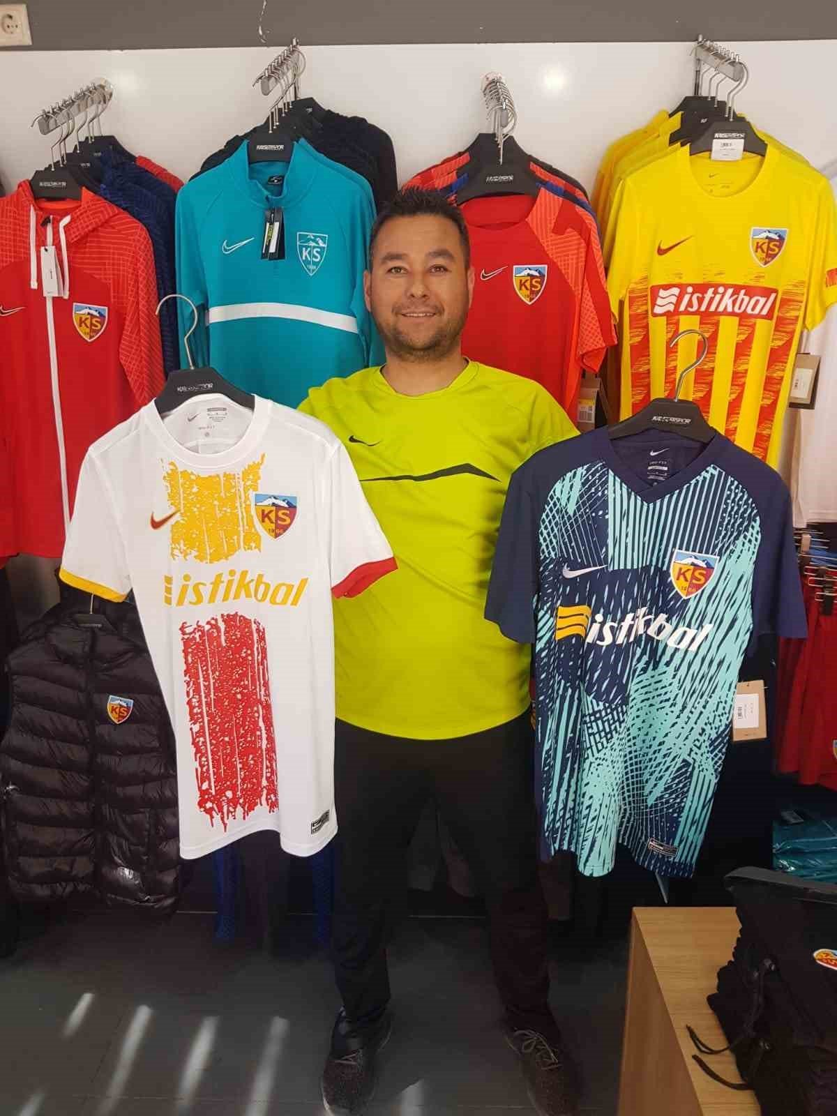 Kayserispor formaları satışa çıkarıldı