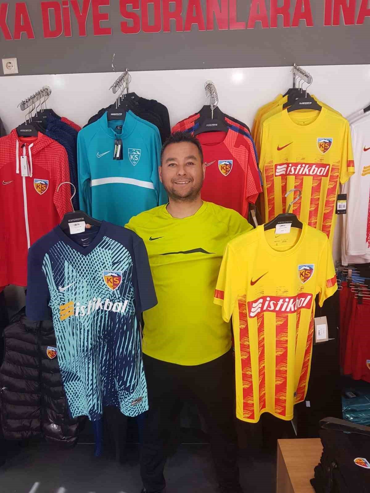 Kayserispor formaları satışa çıkarıldı