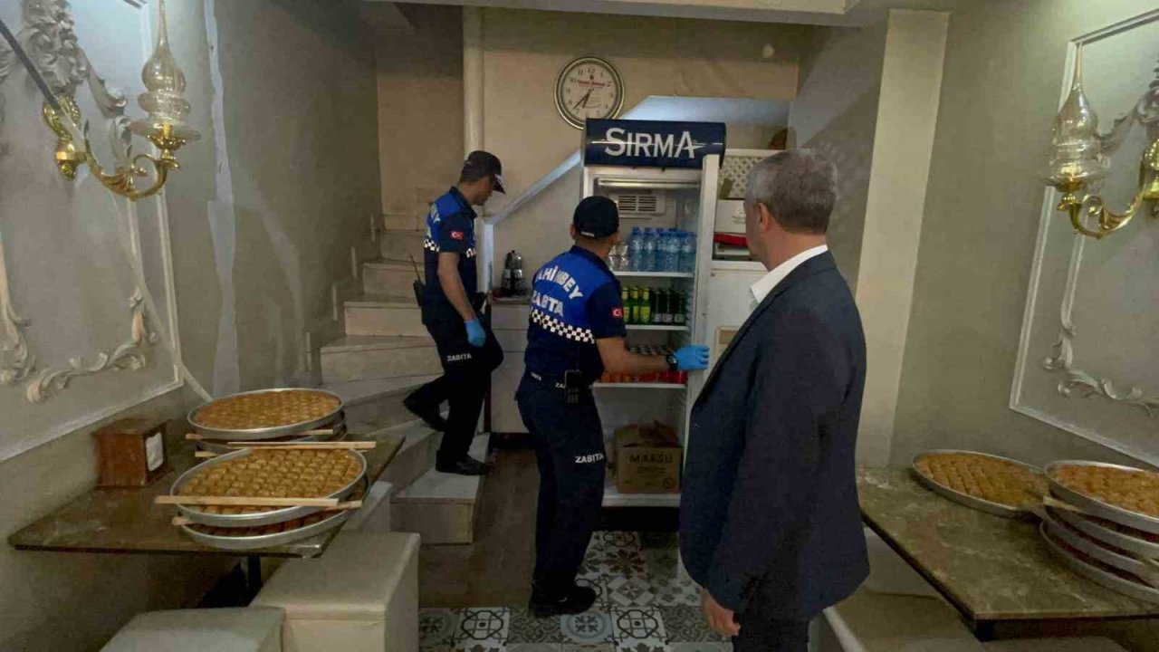 Tahmazoğlu Kurban Bayramı öncesi zabıta ekipleri ile denetim yaptı