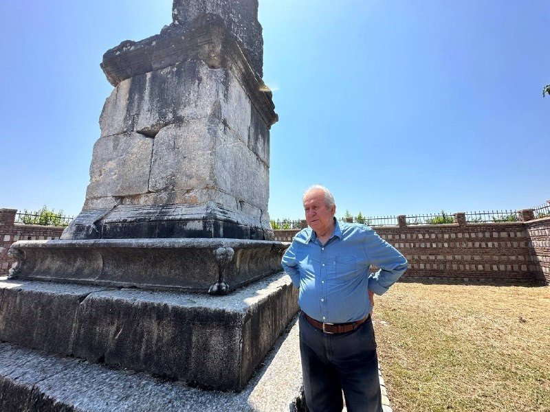 Şeftali bahçesinin tam ortasında 2 bin yıllık tarih