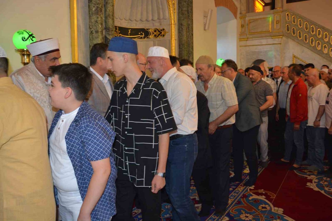 Balıkesir bayram namazında Zağnospaşa’da buluştu