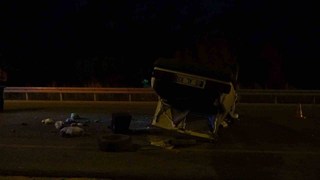 Burdur’da kontrolden çıkan araç takla atıp karşı şeride geçti: 1 ölü, 1 yaralı