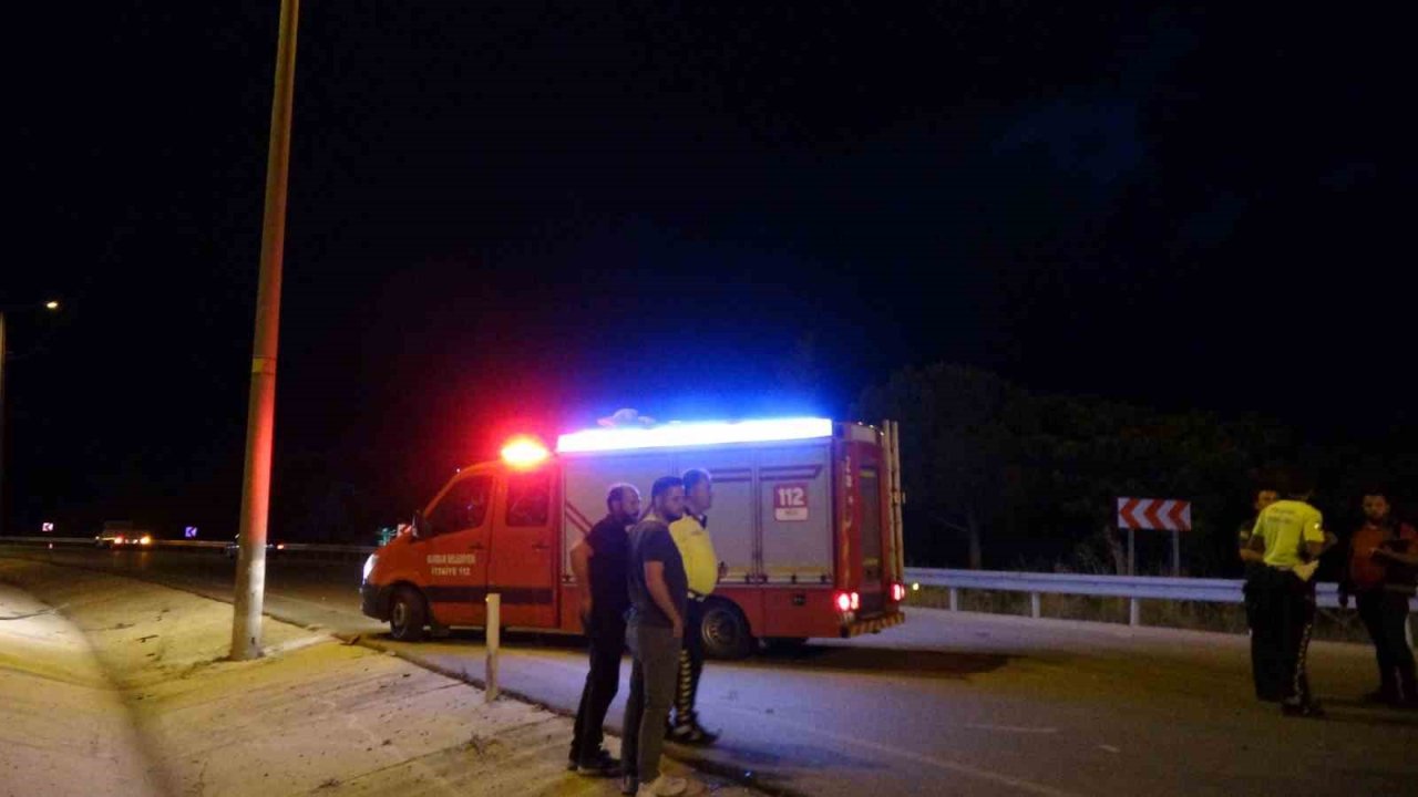 Burdur’da kontrolden çıkan araç takla atıp karşı şeride geçti: 1 ölü, 1 yaralı