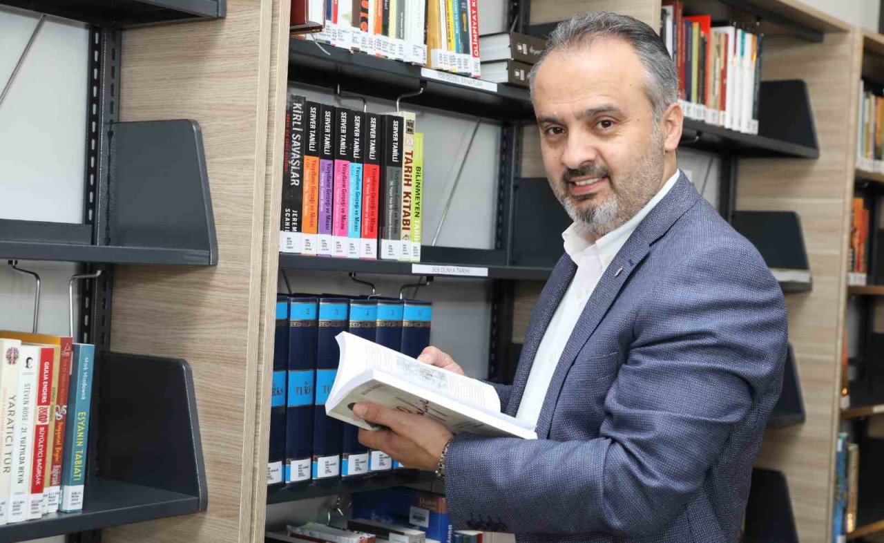 Mustafakemalpaşa’da hizmete girdi... Kültür, sanat ve spor tek merkezde